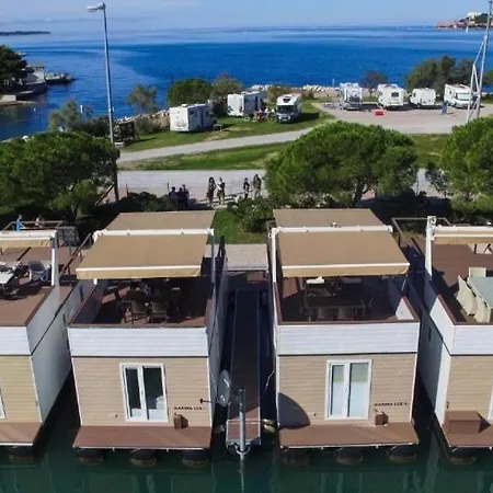 Floating Sea House - 5stars *