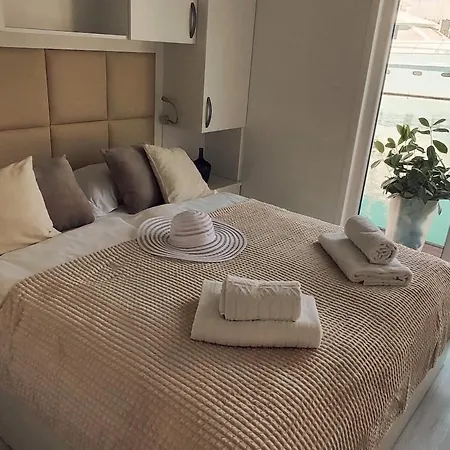 Prázdninový dům Floating Sea House - 5stars *