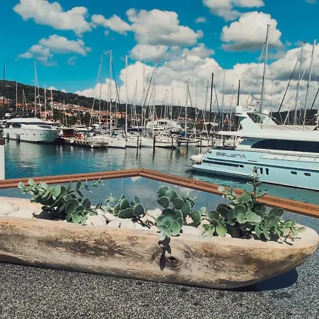 Floating Sea House - 5stars *